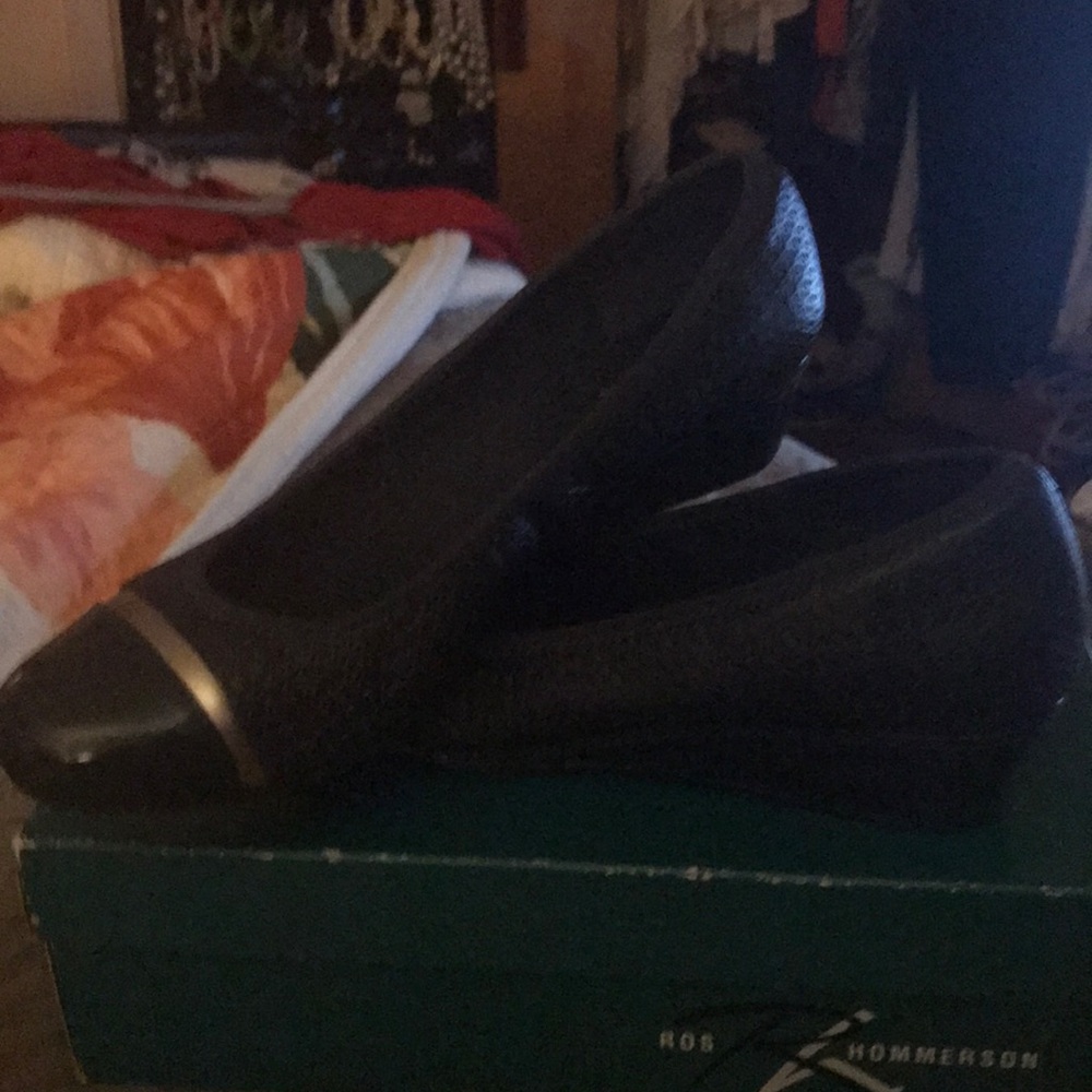 Black platform leather shoes only worn a few times